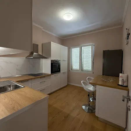 Apartment Staytica Lll *